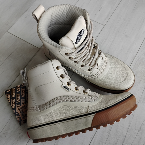 VANS NEW Standard Mid Snow MTE Boots Vintage White - Picture 3 of 11